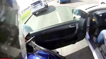 Bouračky motorek – v džungli velkoměsta