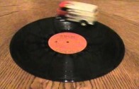 Hit 70. let! VW Bus přehrává vynilové desky – soundwagen